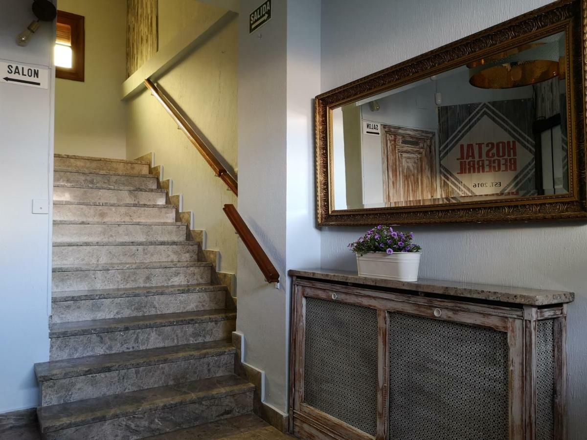 Hostal Becerril เบเซร์ริล เด ลา เซียรา ภายนอก รูปภาพ