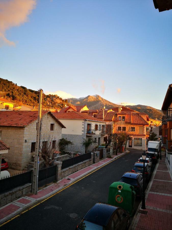 Hostal Becerril เบเซร์ริล เด ลา เซียรา ภายนอก รูปภาพ