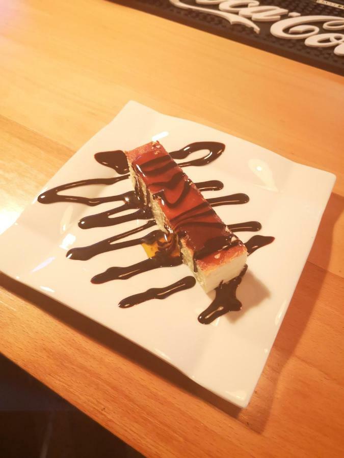 Hostal Becerril เบเซร์ริล เด ลา เซียรา ภายนอก รูปภาพ